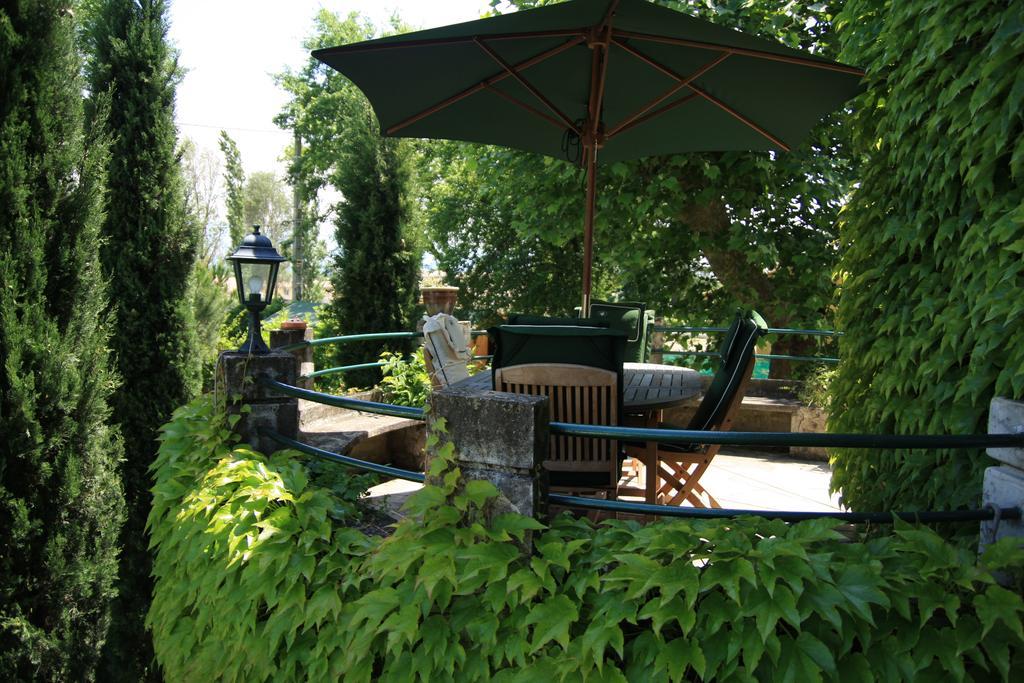 Chambre D'Hotes Park Des Collines - Gite Genissieux Bagian luar foto